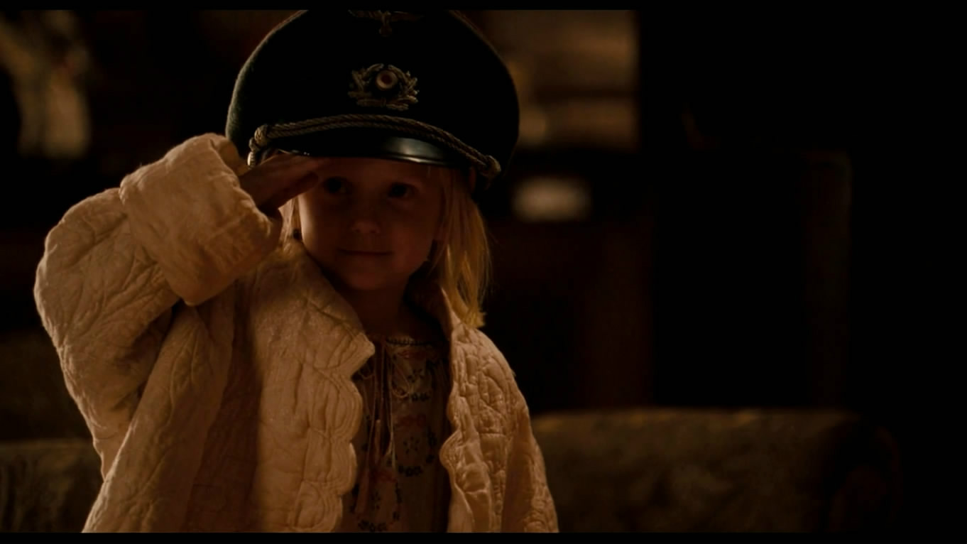 华尔奇丽雅行动