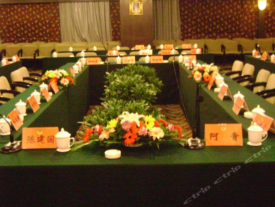 云南龙凤祥大酒店