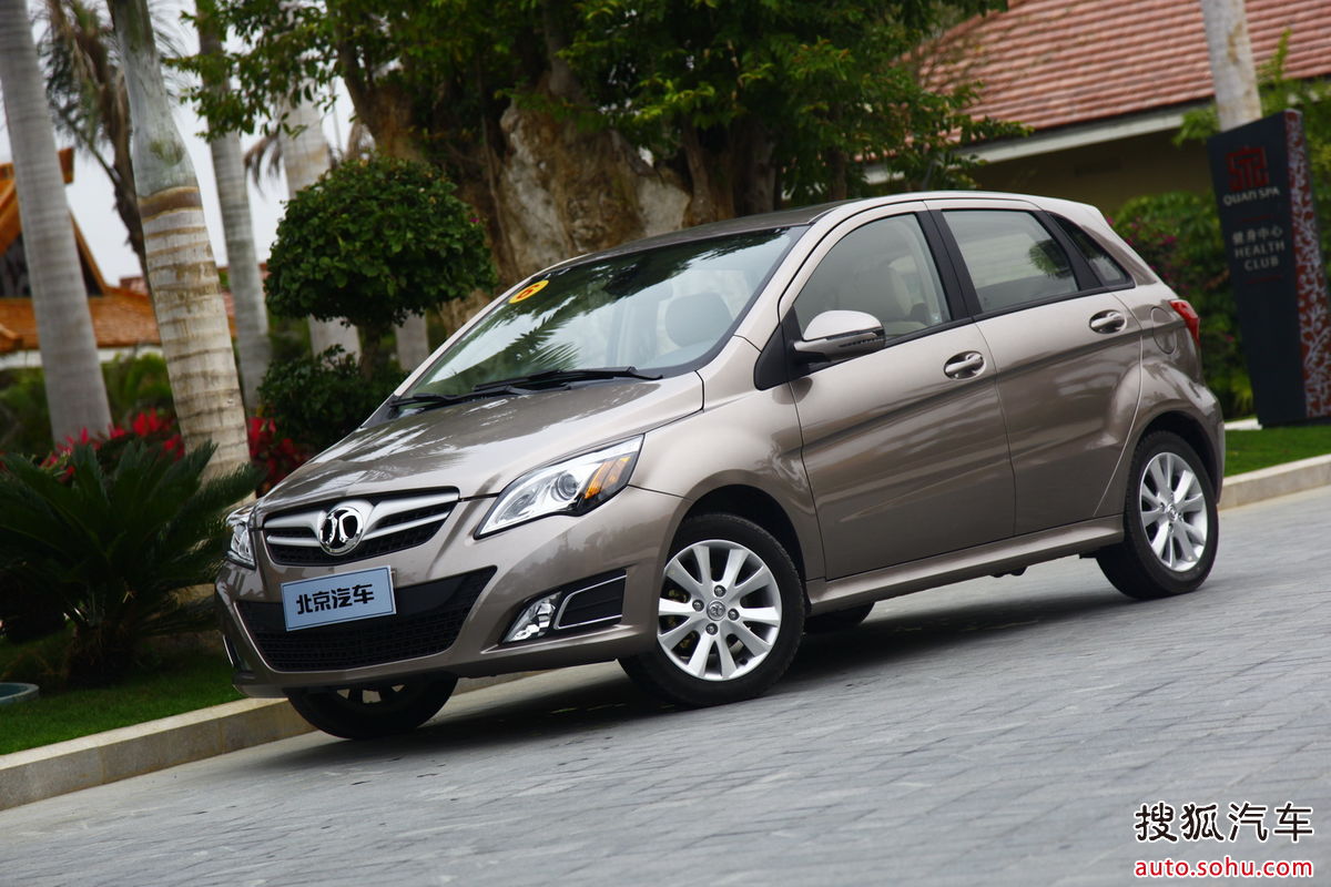  p data-id="gnwvgm4rbd">北京汽车e系列,是北京汽车自主品牌秉承电子