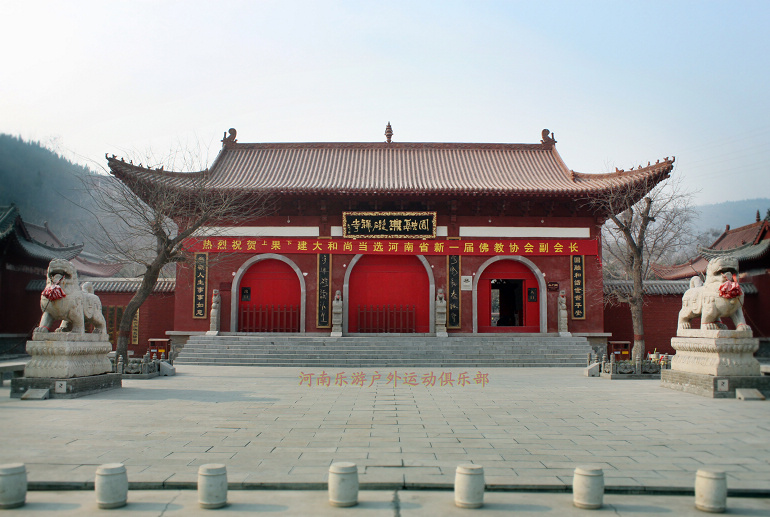  p>圆融无碍禅寺,位于河南省 a target="_blank" href="/item/焦作">