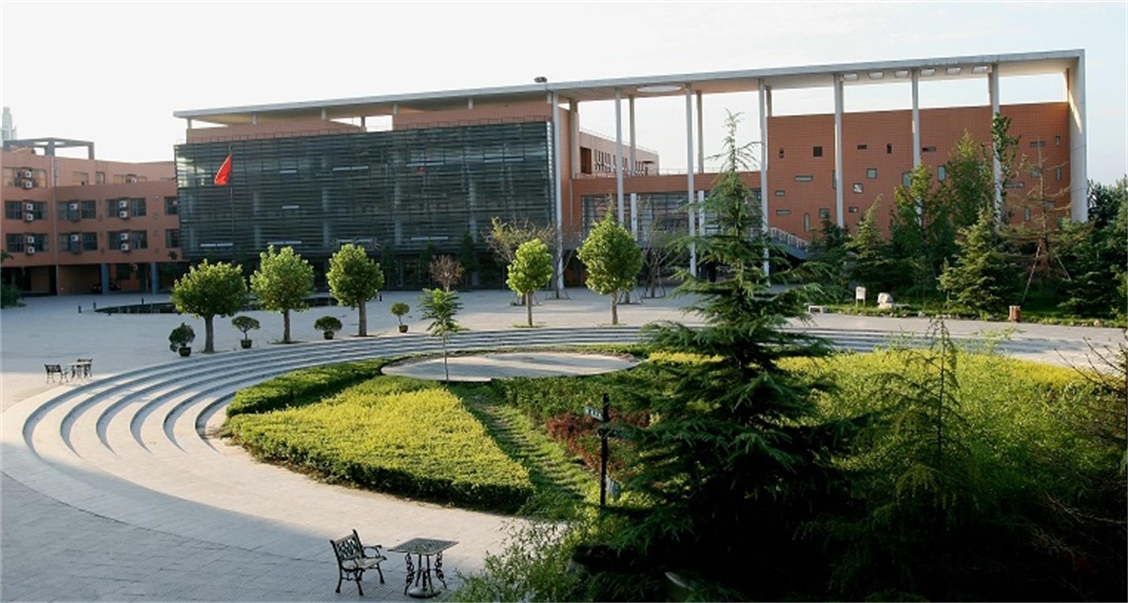  p>邯郸市第四中学(邯郸四中),是一所有着76年历史的 a target="