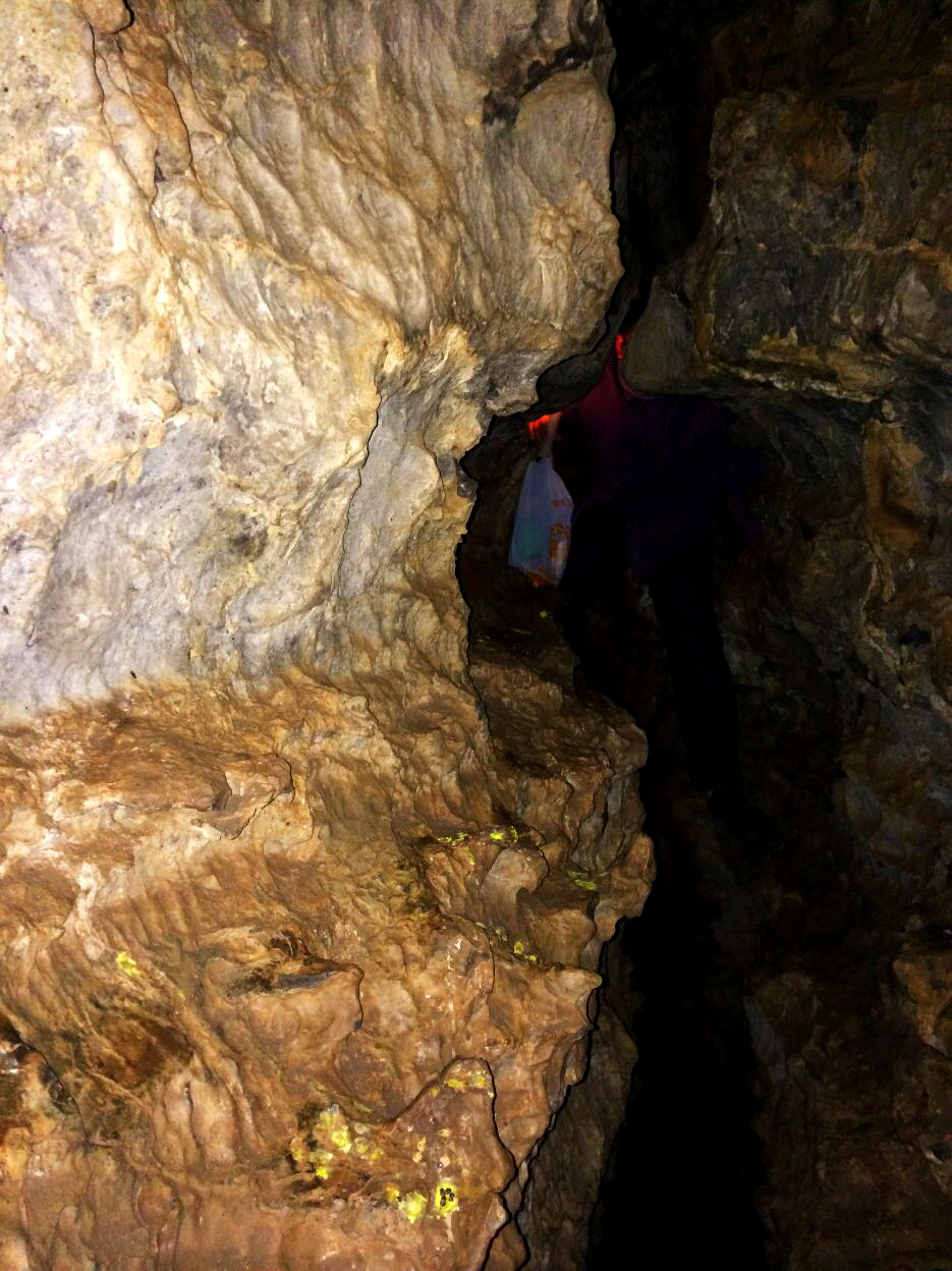 色登寺金刚亥母洞