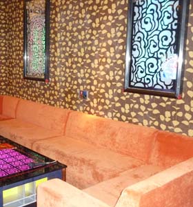 data-id="gnfdh3w6ja">广州卡卡 a target="_blank" href="/item/ktv"