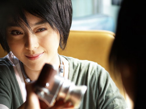  p>《寄生人》是由何平执导, a href="#" data-lemmaid="46255">