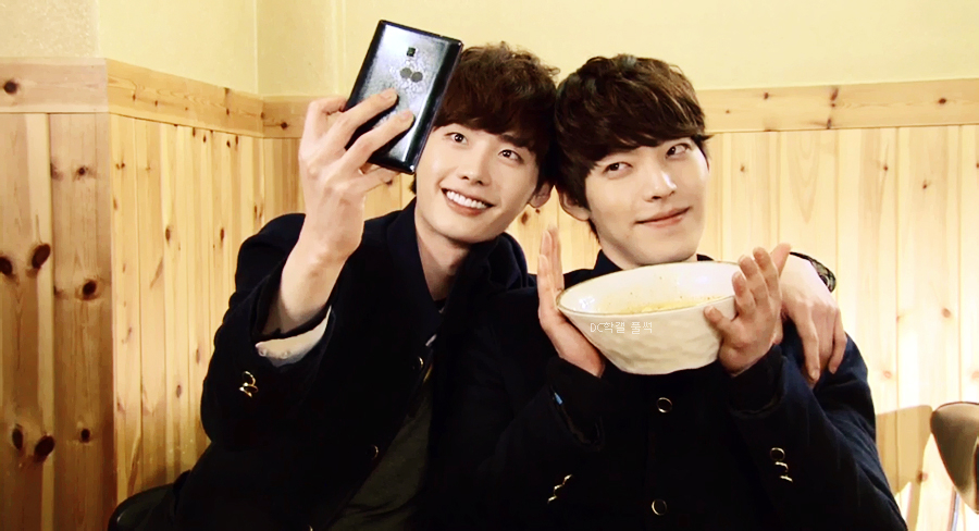  p>金宇彬(         ),本名"金贤中",1989年7月16日出生于韩国首尔