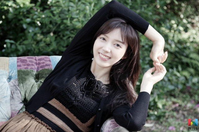  p>蔡舒辰(         ),1994年4月30出生于韩国全罗南道,韩国女演员.