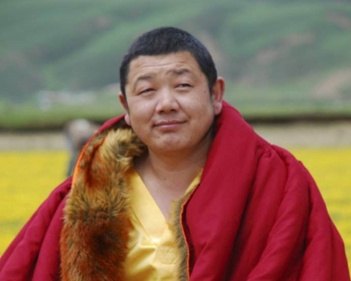  p>普巴扎西仁波切,出生于1968年的理塘喇嘛垭,是四川省甘孜州理塘县