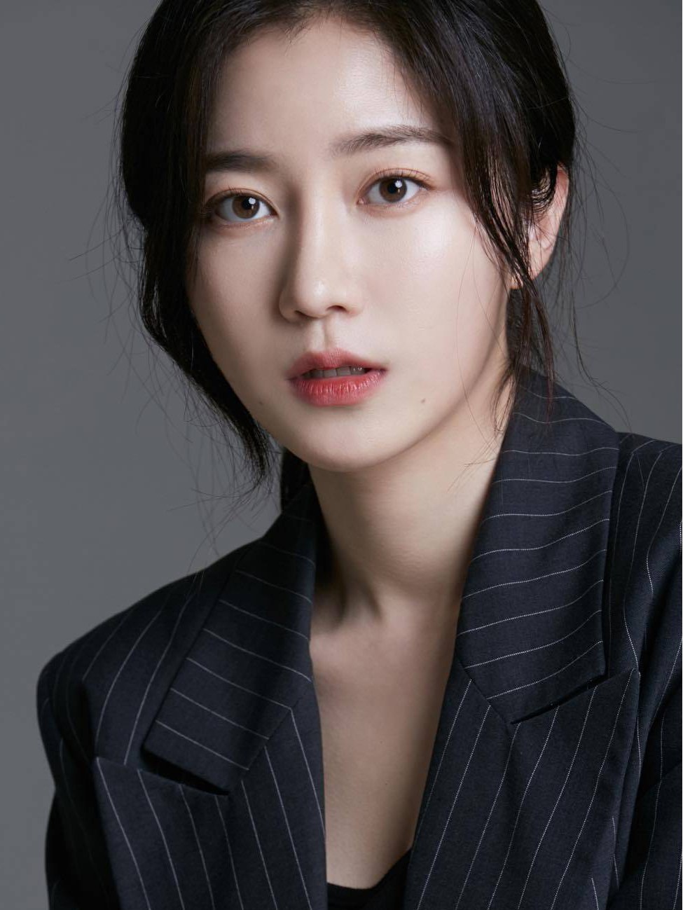 ,1993年10月22日出生于韩国大邱广域市