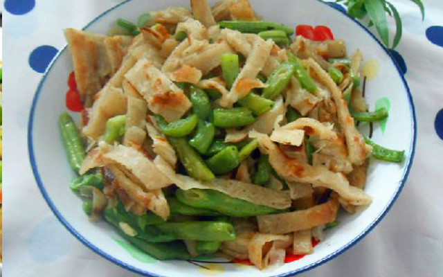 西红柿豆角炒饼