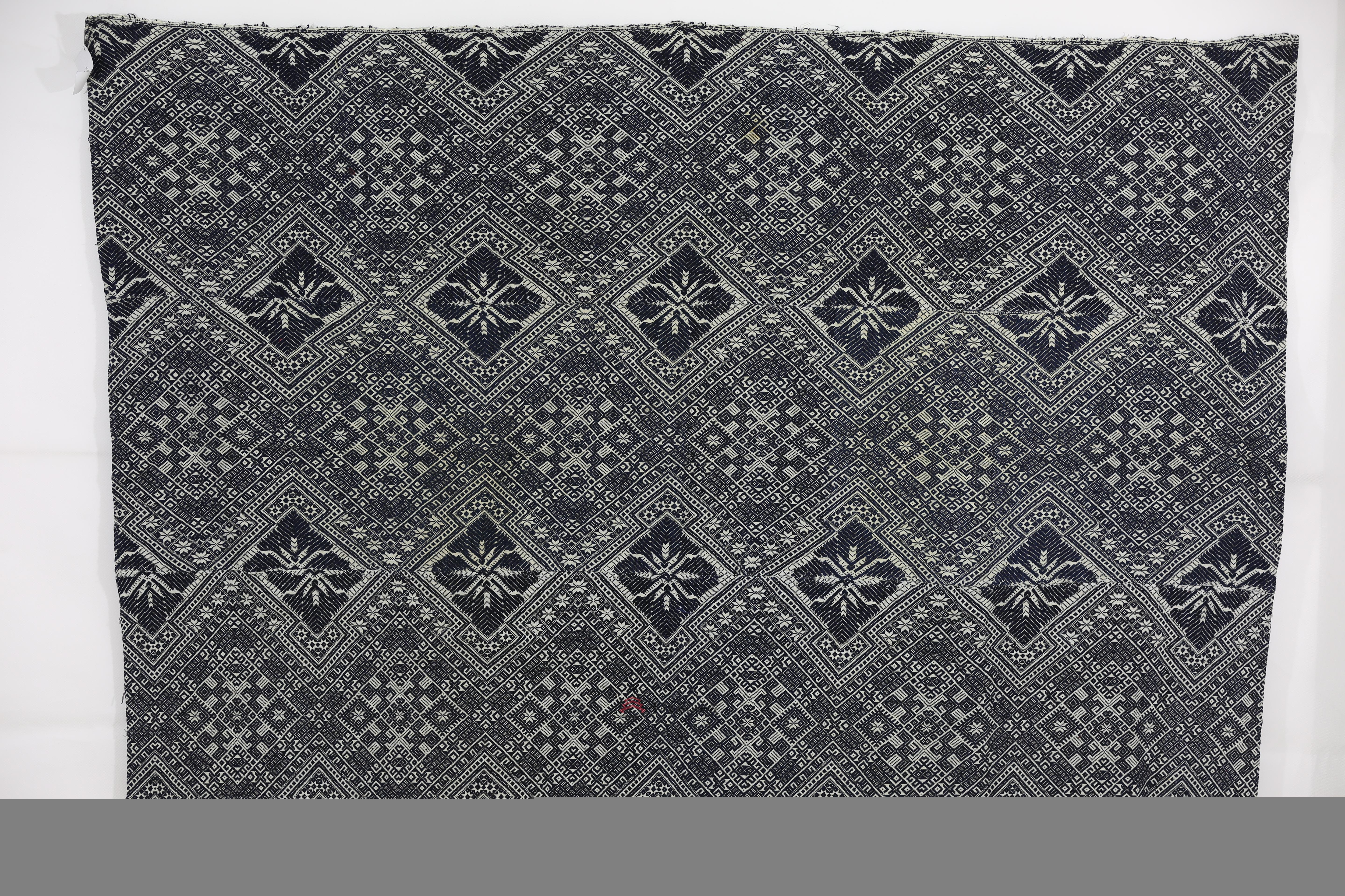 当代黎平水口侗族织锦被面