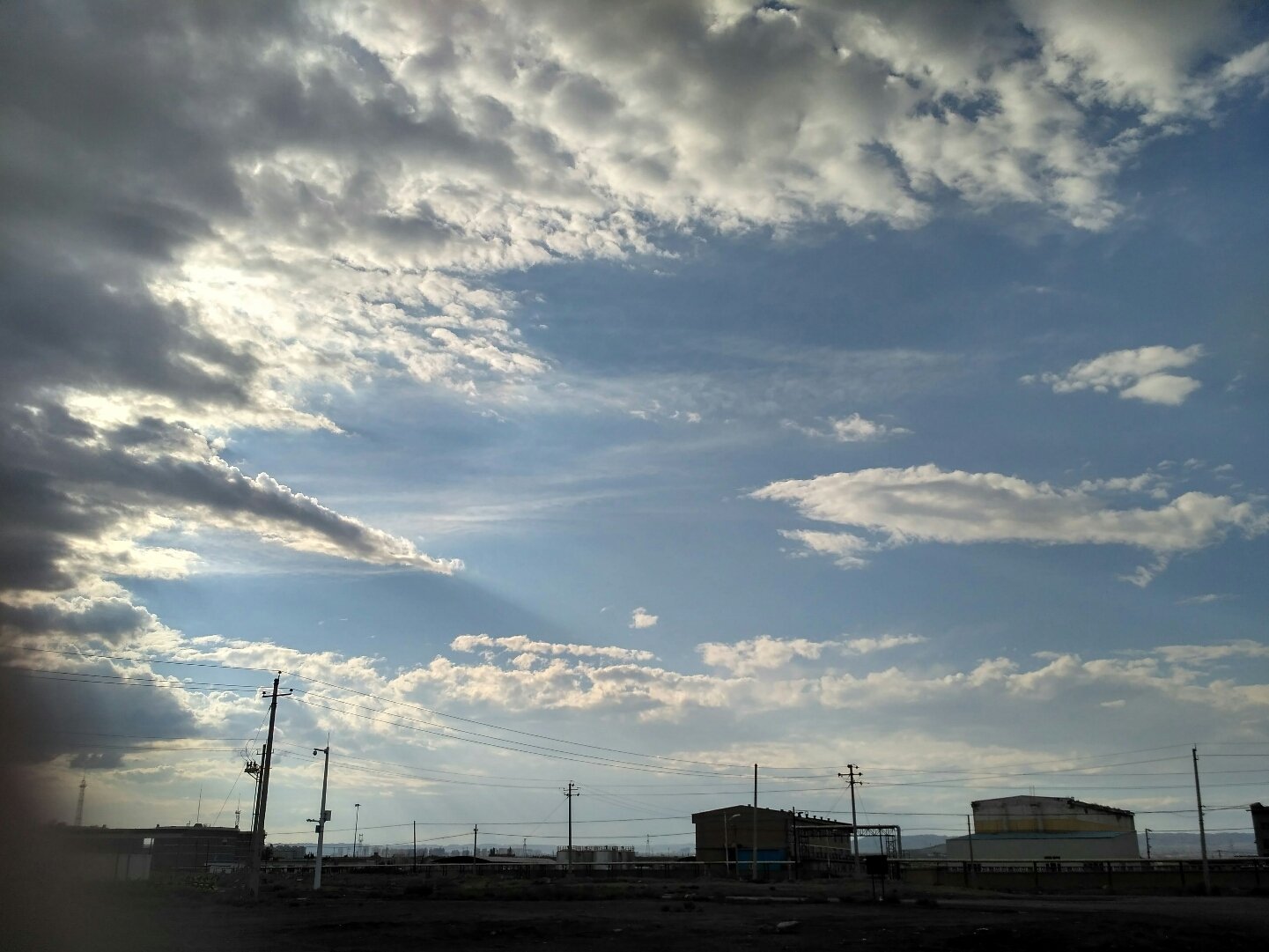 data-lemmaid="906636">新疆维吾尔自治区 /a>克拉玛依市 a target="