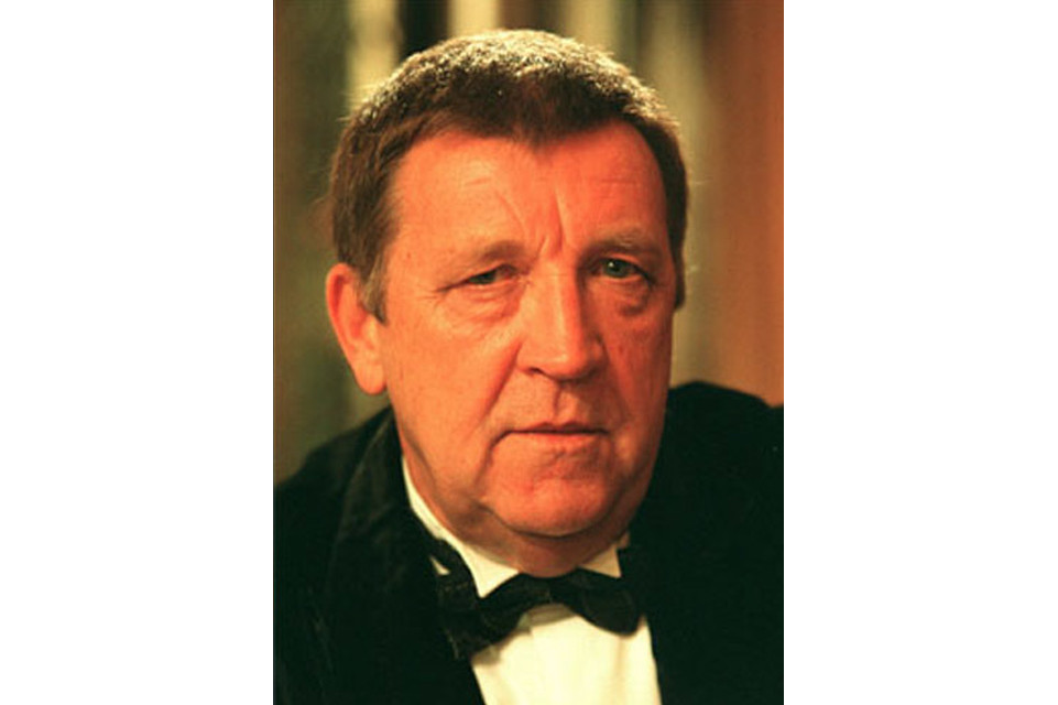 " data-lemmaid="8338334">龙之吻 /a>》《春柳满营》《劣等阵容》