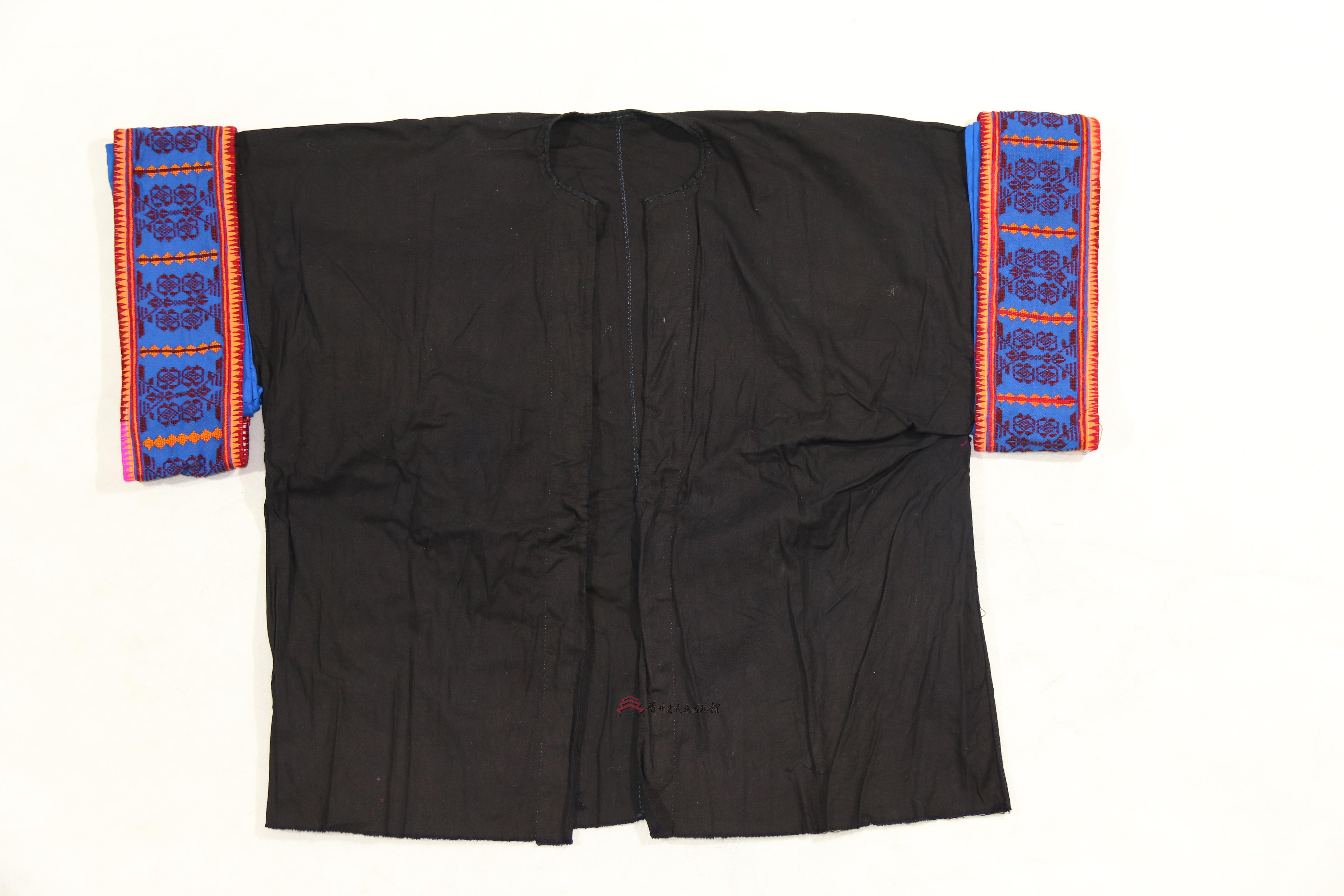 当代惠水苗族挑花几何纹青布女上衣