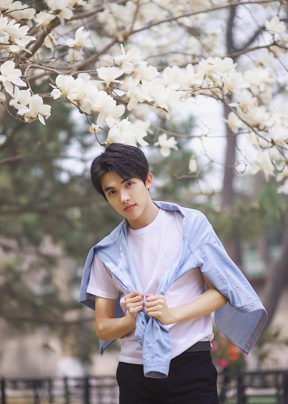  p data-id="sun6dm1ad9xv">李柄熹,1995年9月