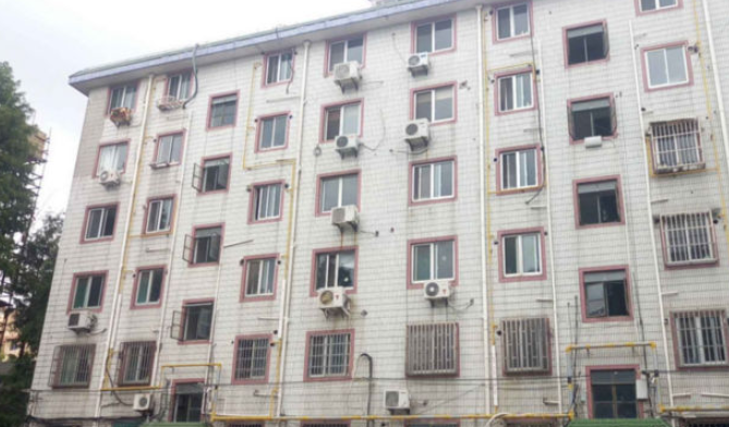  p>育秀三区位于上海市奉贤南桥,由上海浦南物业管理有限公司建成,共