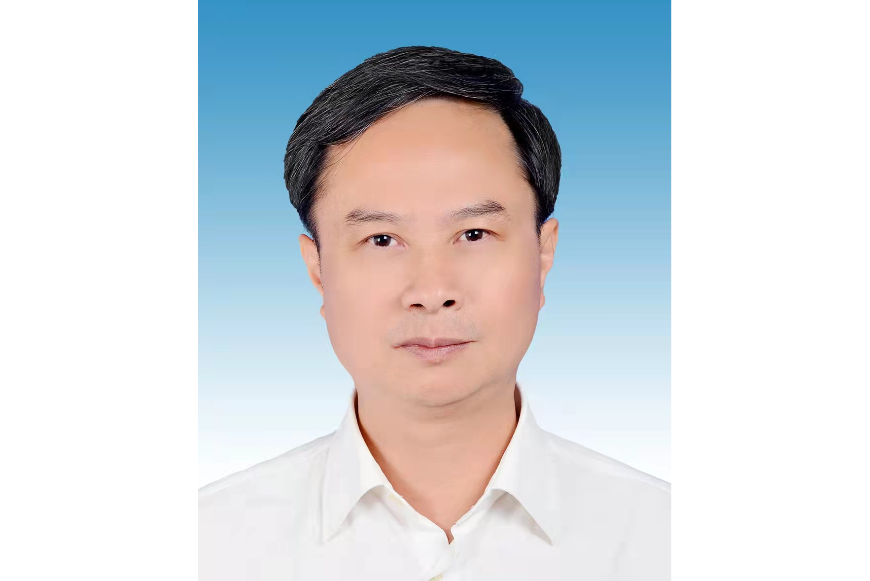 data-id="tmrfjrvo8a0d">现任福建省厦门市司法局党组成员,副局长