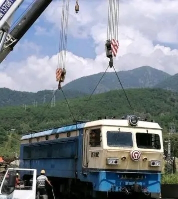 韶山4型电力机车