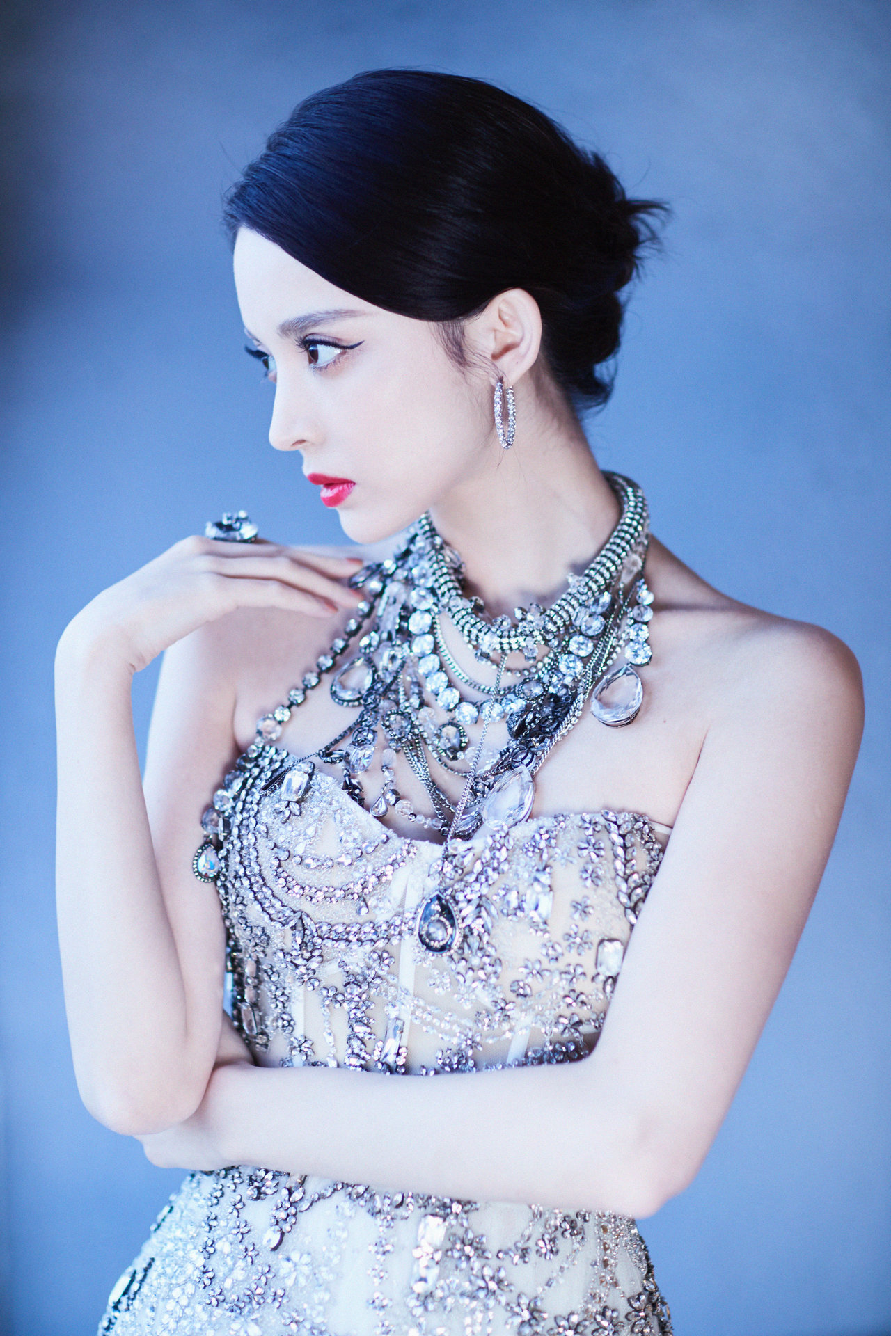  p>古力娜扎(gulnazar),1992年5月2日出生于新疆乌鲁木齐市,中国内地