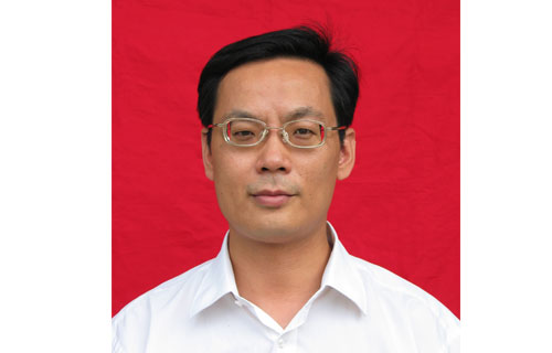  p>江西省樟树市樟树中学 a target="_blank" href="/item/校长