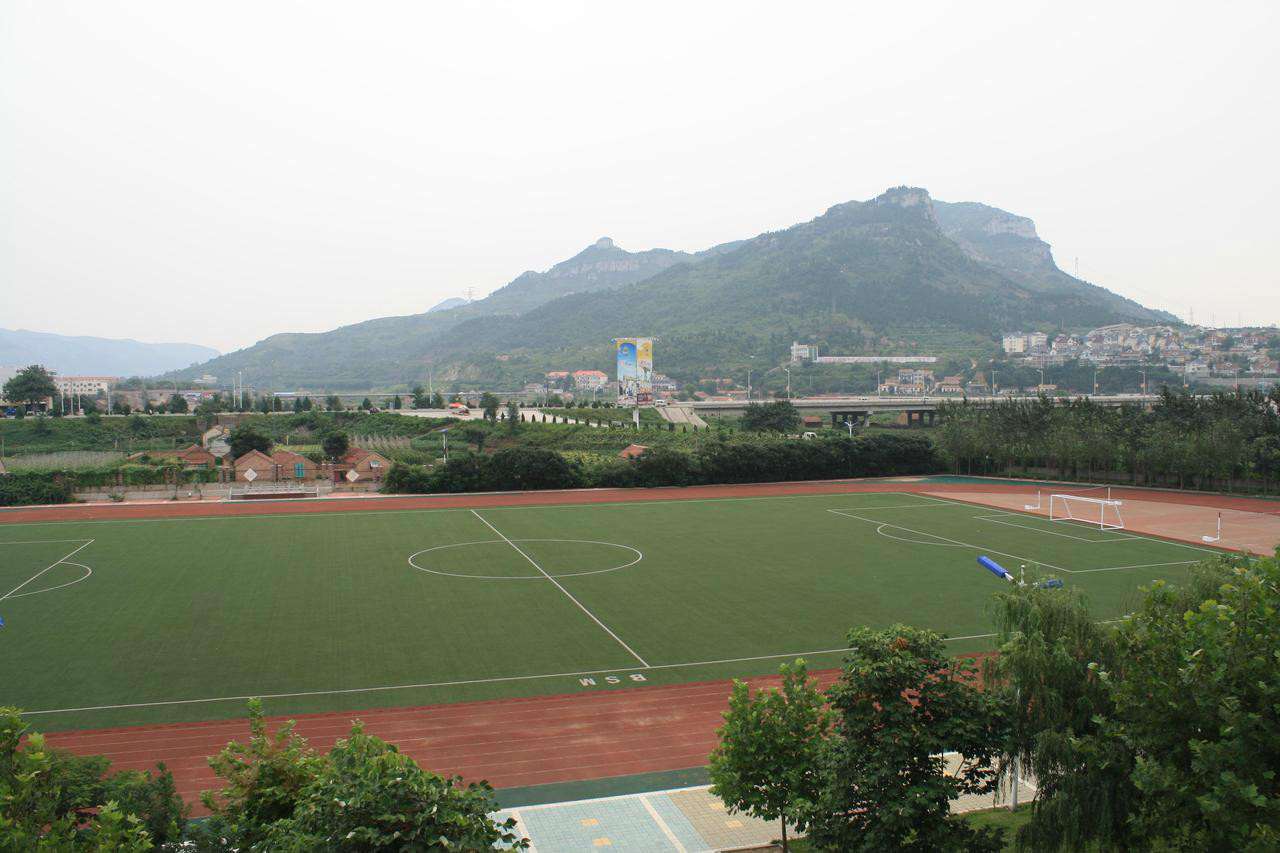 济南市历城区第一中学