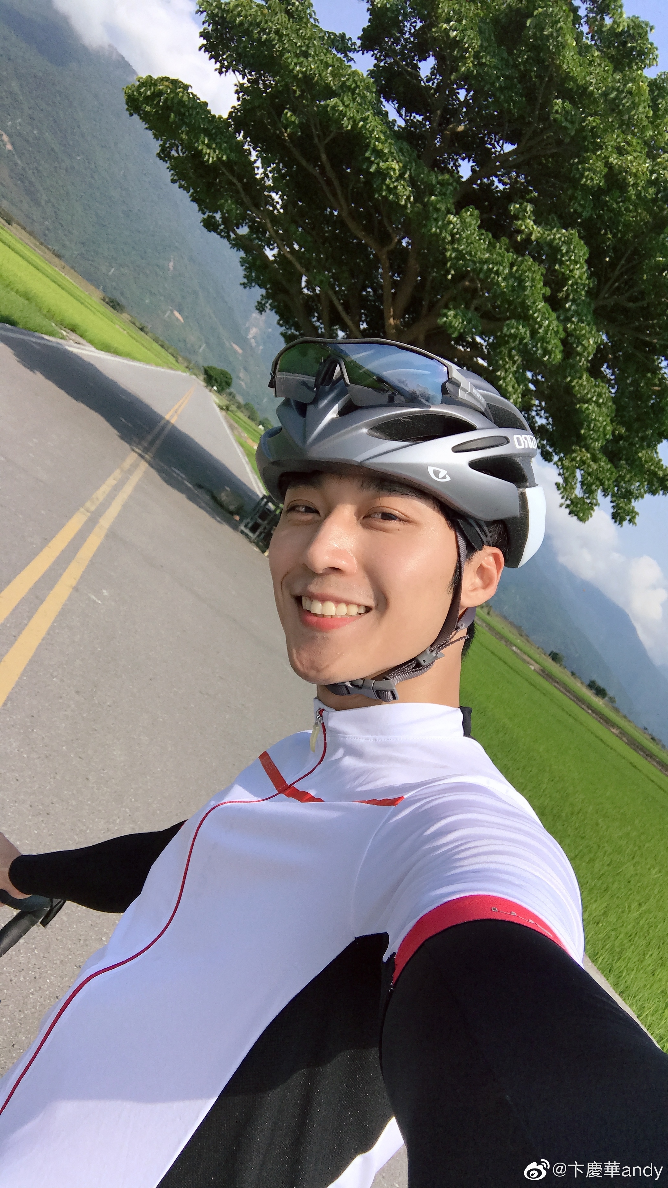  p data-id="go02b9g2sy">卞庆华,1991年06月