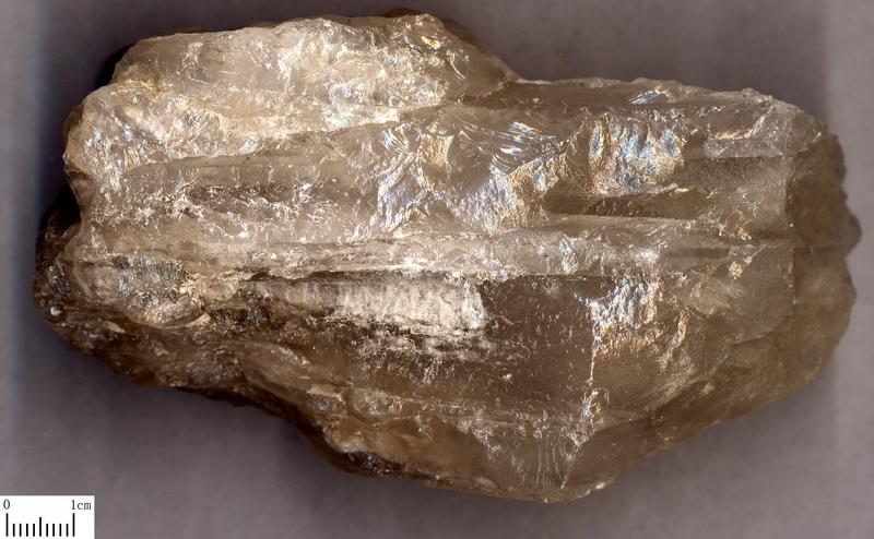  p>矾石为矿物明矾石经加工提炼而成的结晶.