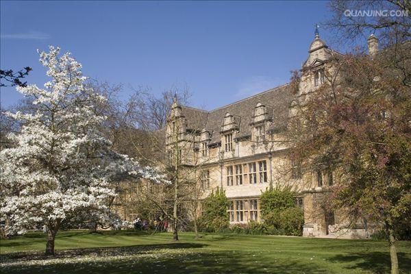  p>剑桥大学三一学院(英文:trinity college, cambridge)是 a href="