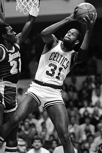  p>塞德里克·麦克斯维尔(cedric maxwell),1955年11月21日出生于美国