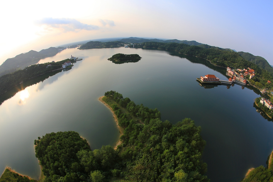 p data-id="gnxbd9dudh">道观河风景旅游区位于武汉市东部,位于 a