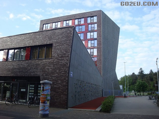  p>特文特大学(英文:university of twente;荷兰语:universiteit