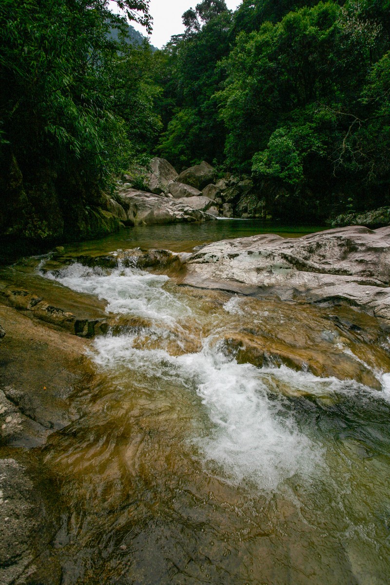 黄岗山大峡谷