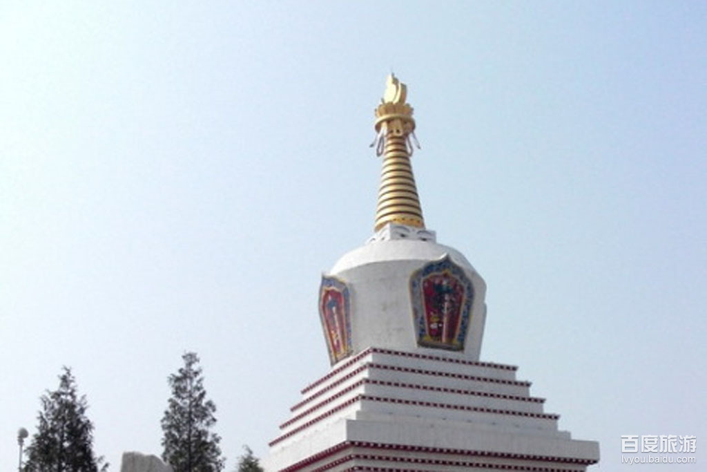 章古台佛塔