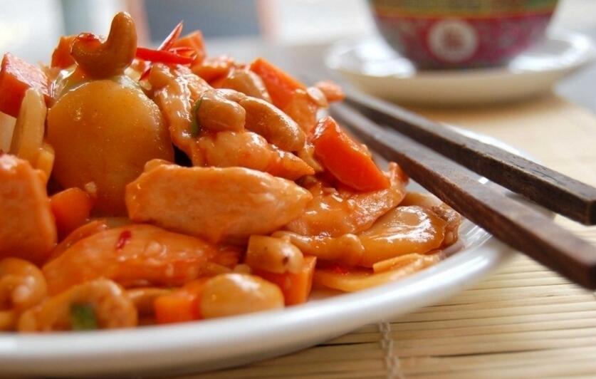  p>番茄炒肉是一道家常菜,主要原料有番茄,猪肉. /p>