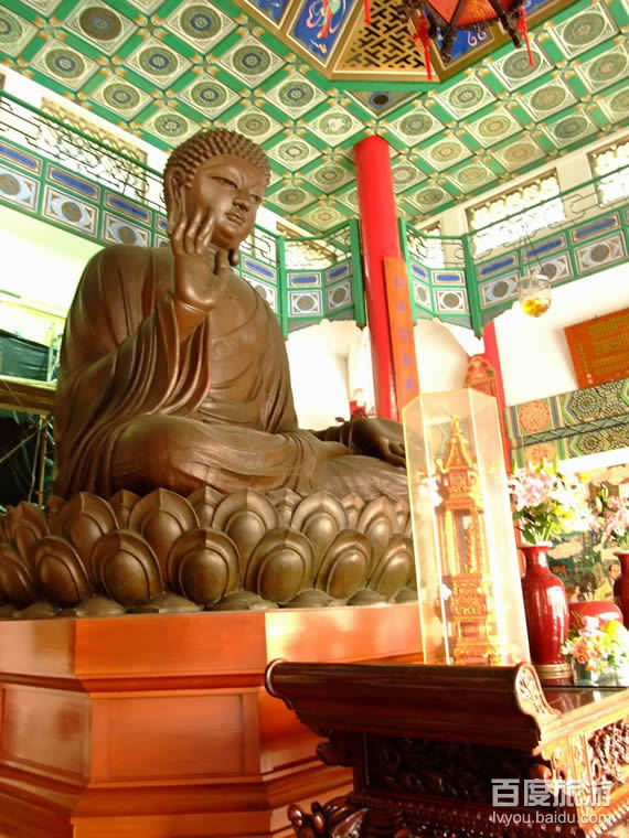  p>菩提禅院,又名菩提园,是佛教净土宗在澳门最重要的道场,位于氹仔卢