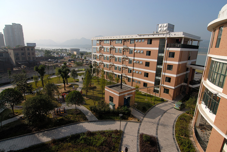 宜昌金东方学校