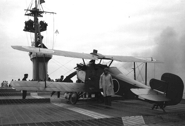  p>凤翔号航空母舰(英文:hōshō aircraft carrier),是旧 a href="#"