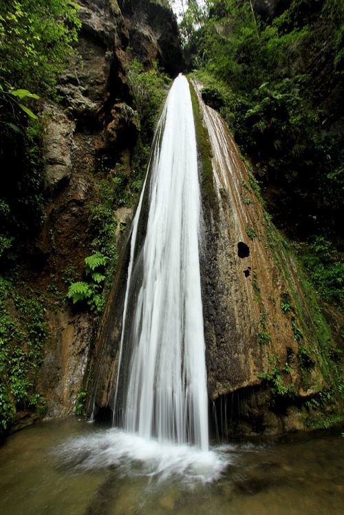 开阳县南江大峡谷