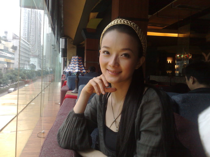 72">李梅可(原名李梅,曾用名李珊珊),出生于四川成都,中国内地女演员