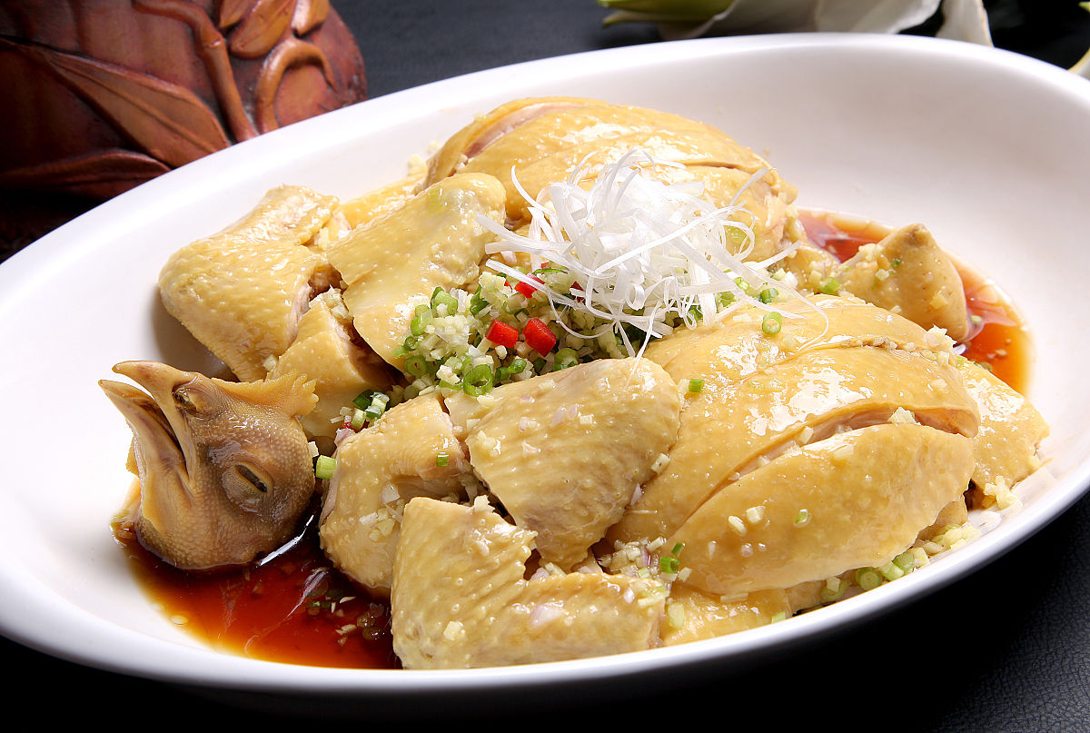  p>微波葱油鸡是以鸡为主料的菜品. /p>