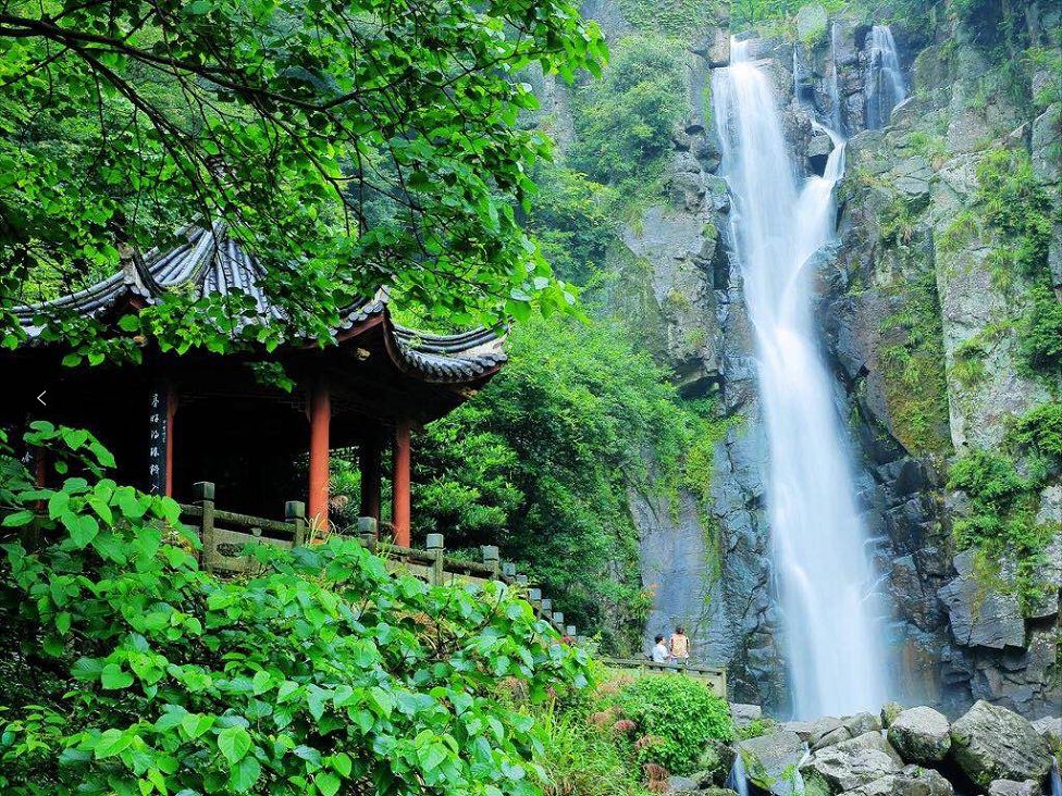  p data-id="gnwsqwe7ae">溪口360°景区地处国家5a级旅游区溪口镇
