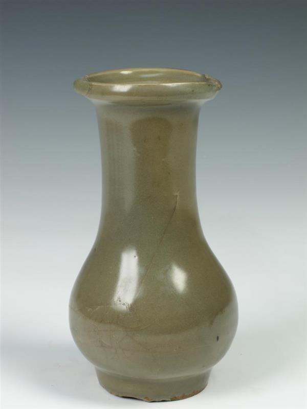 南宋龙泉窑青瓷盘口瓶