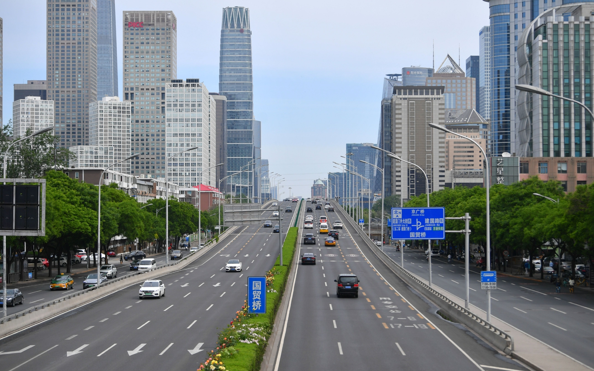  p data-id="gnc0t8zw4m">北京三环路是北京市城区的一条环城快速路