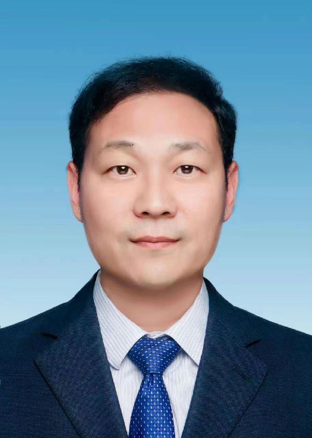  p data-id="tcg4penke9wo">王富强,男,汉族,1979年6月生,河南济源人