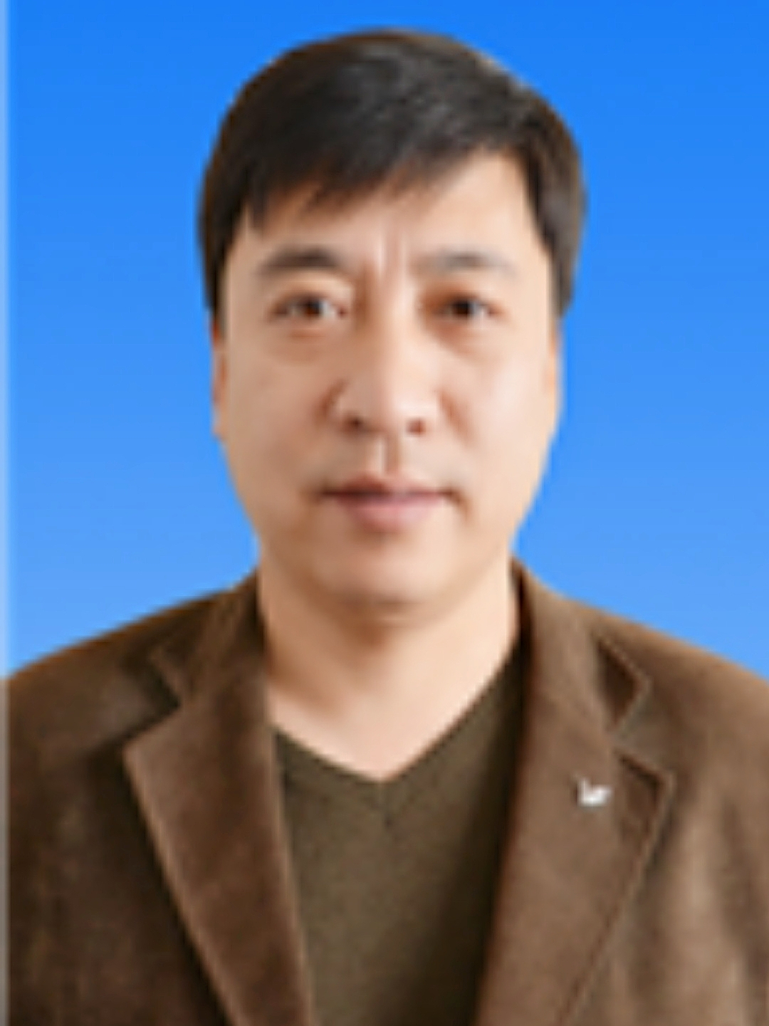  p data-id="gnapdudqf0">王洋,男,汉族,黑龙江省海伦市人,1972年10月