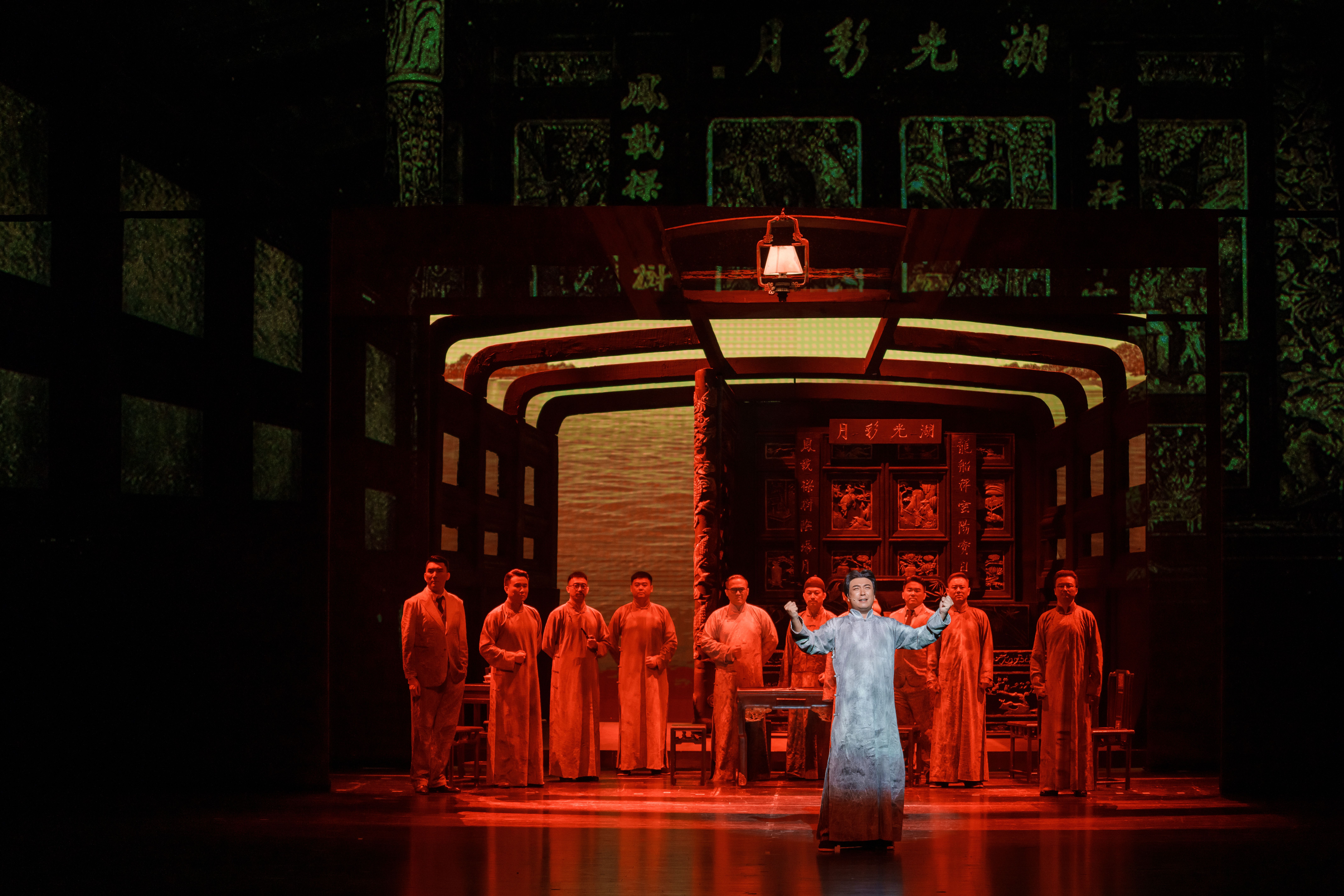 国音乐家协会会员 sup data-ctrid="2dsldzjjgn6">2 /sup>,浙江省舞台