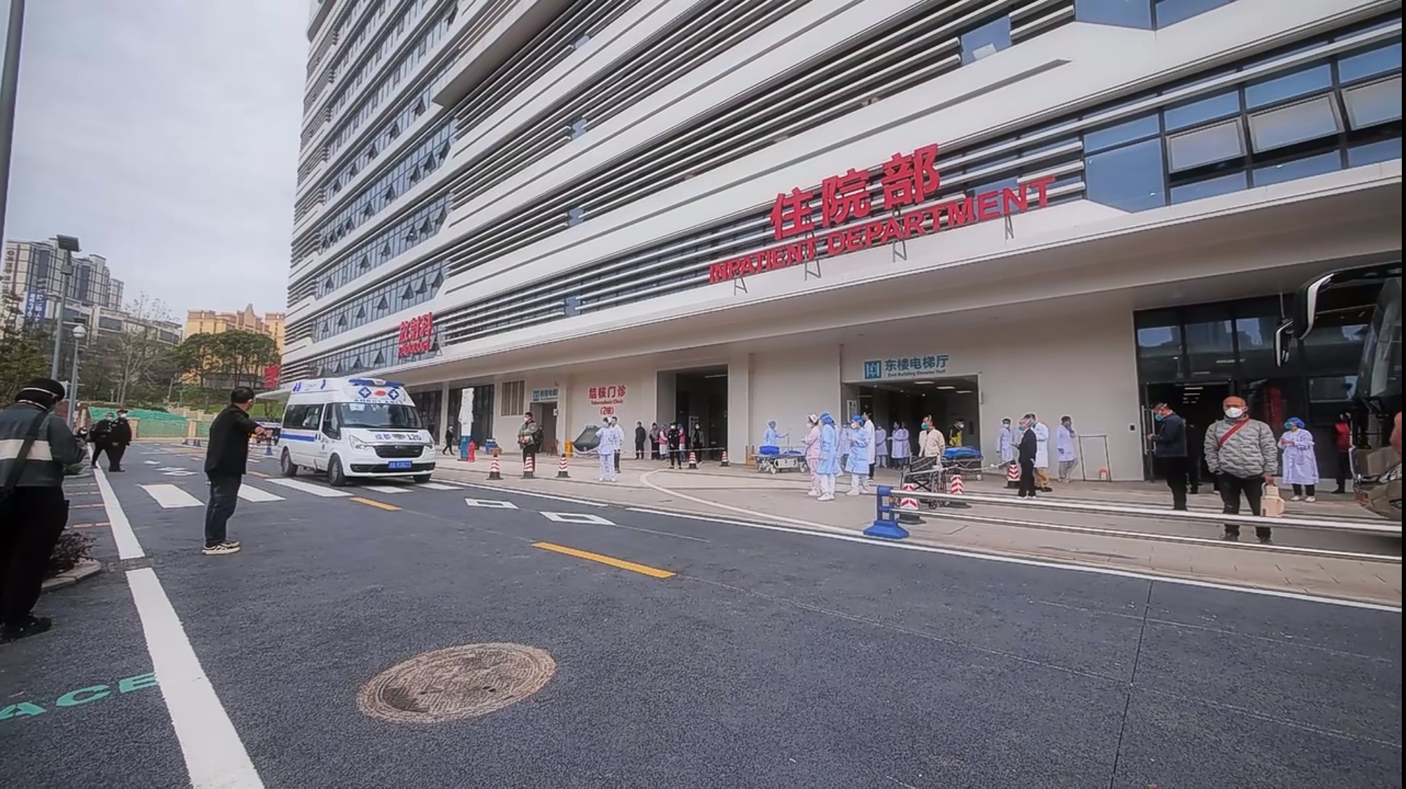 ">成都市公共卫生临床医疗中心(成都市第十人民医院,成都市传染病医院
