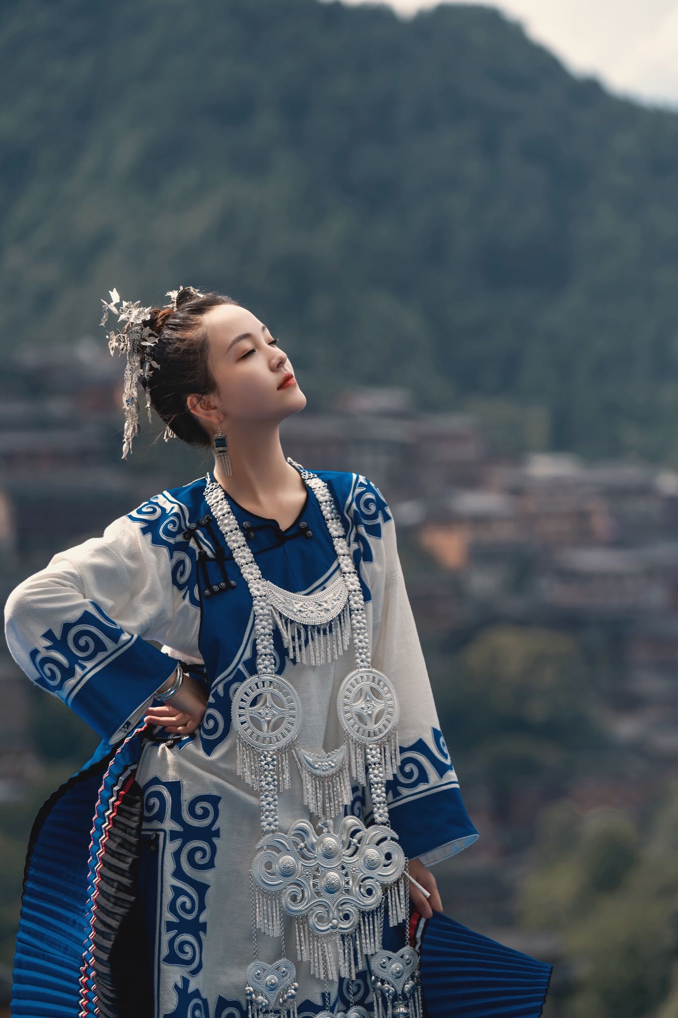  p data-id="t70ybyunng8h">金花,苗族,出生于贵州省黔东南州台江县