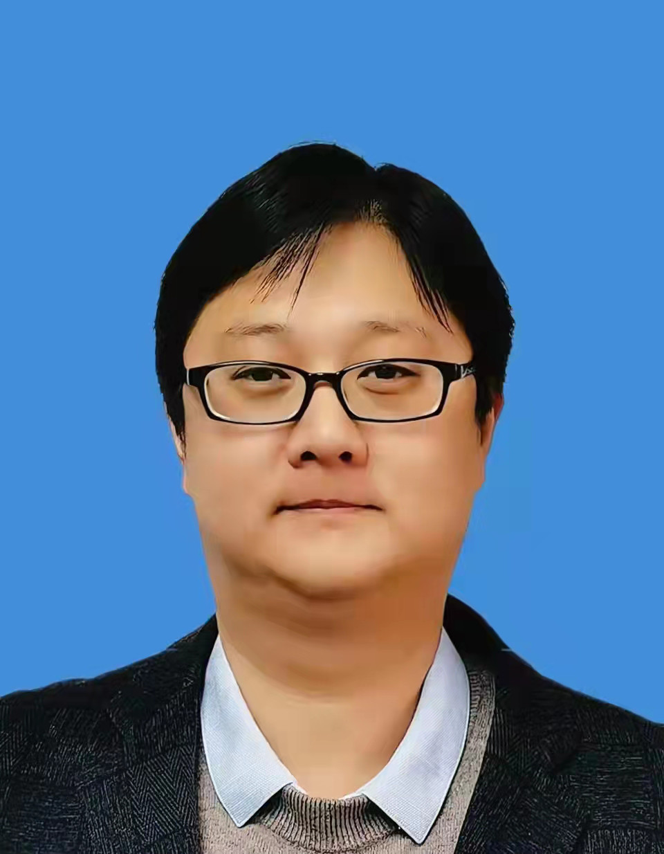 现任新疆维吾尔自治区巴音郭楞蒙古自治州若羌县委副书记,邢台市援疆