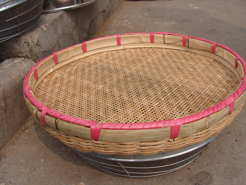  p>竹筛,拼音zhú shāi,汉语词语,用 a href="#" data-lemmaid="