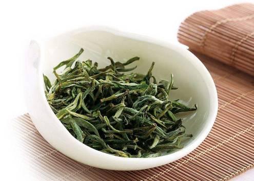 产于海拔千米的 a target="_blank" href="/item/井冈山">井冈山 /a>